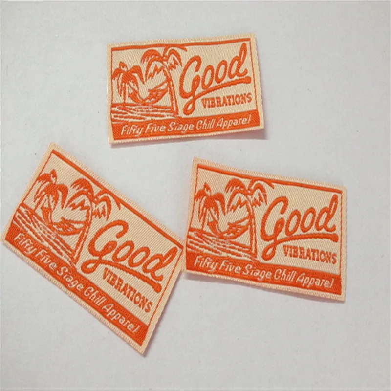 Factory Price Customized 2.4*4.2cm Good Density Washable Garment Woven Labels