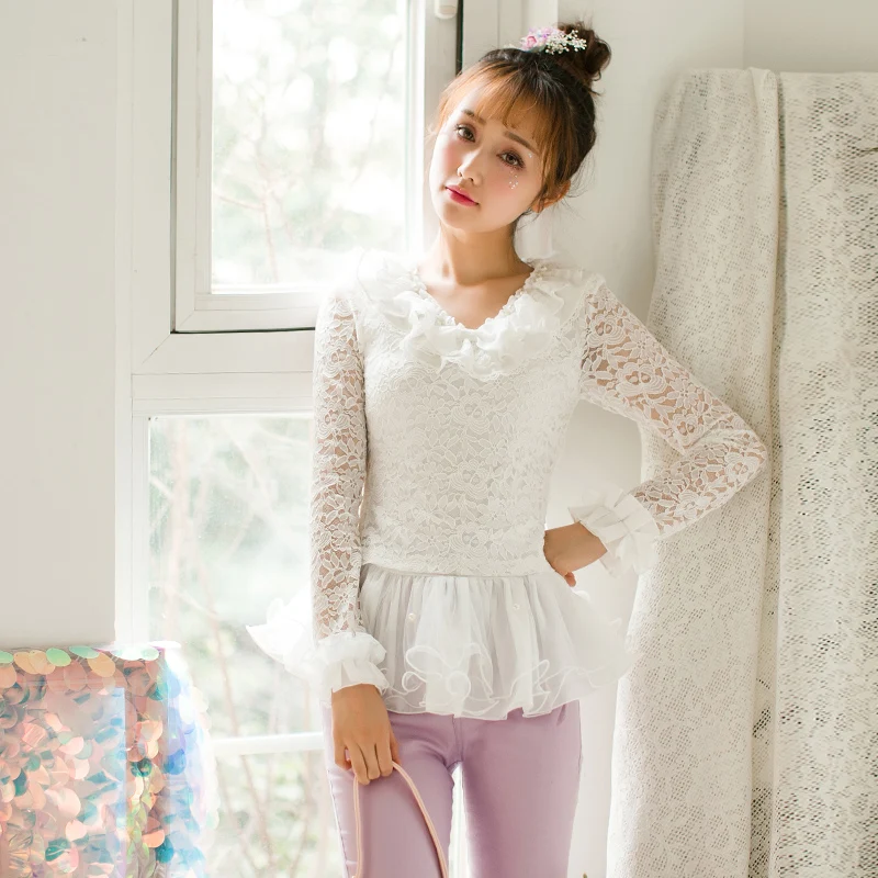 

Princess sweet lolita blouse Candy rain Spring and summer new women's day sweet slim long sleeved lace blouse C22AB7046