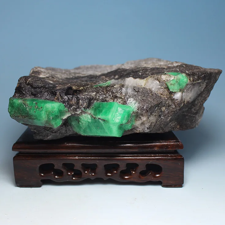 Ultra-fine mineral crystals emerald green natural rough stones mark LuoShi collectibles ore samples without optimization