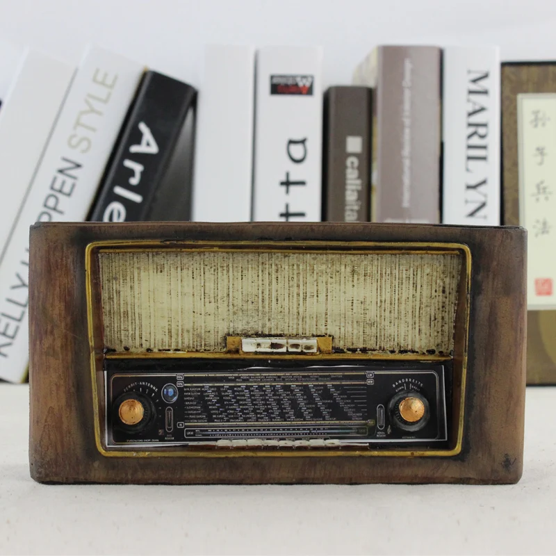 

Retro do the old resin old radio storefront window bar crafts ornaments home decorations ornaments