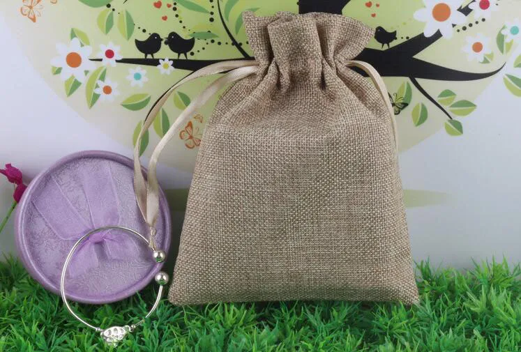 

20*30 50pcs Jute Drawstring Sacks gift bags with jewelry/Accessories/Cosmetic/wedding/christmas Linen pouch Packaging Bag