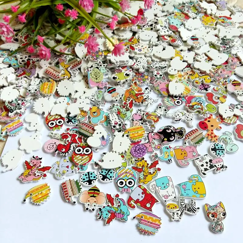 New 50PCs/lot Scrapbook buttons decorative Wooden Buttons Random Mixed Animal wood Buttons for Craft botones de madera