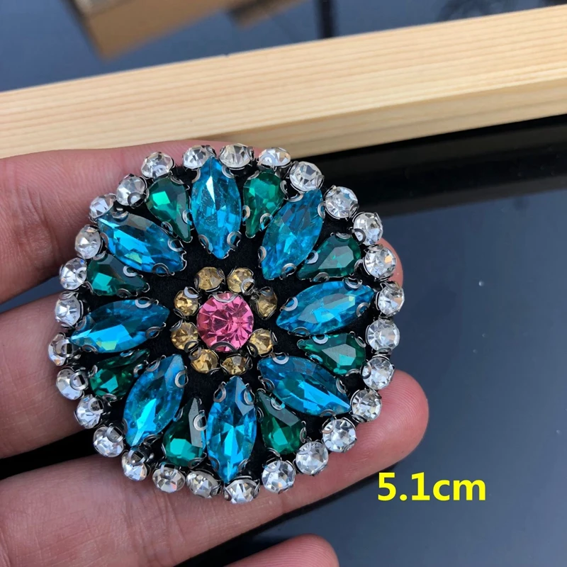 High-grade circular brooch glass patch custom diamond ring diamond crystal overcoat applique hand-made diy clothing accessories