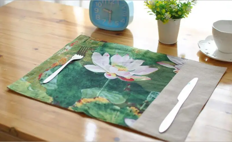 4pcs Upscale Lotus cloth placemat table mat Western pad Placemats double thick mat slip-resistant pad Tea cloth AU541