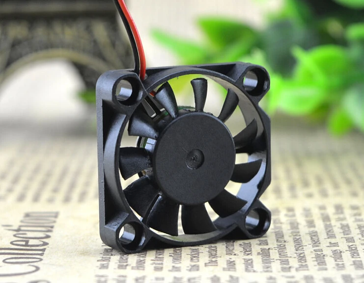 

RUTLIAN SCTENCE DC12 0.08A 3006 RDM3006B 30*30*06 2 wire single ball notebook fan