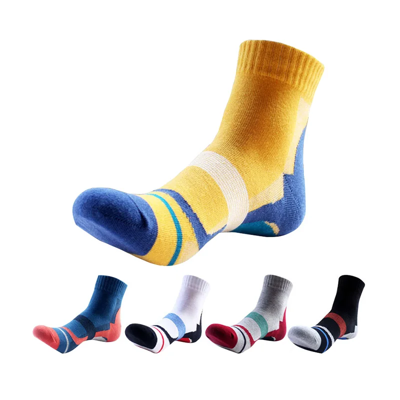 

5Pairs Men Good For Mountain Socks Bright Color Striped Fashion Casual Man Socks Sping Autumn Deodorant Stretchy Male Sock Meias