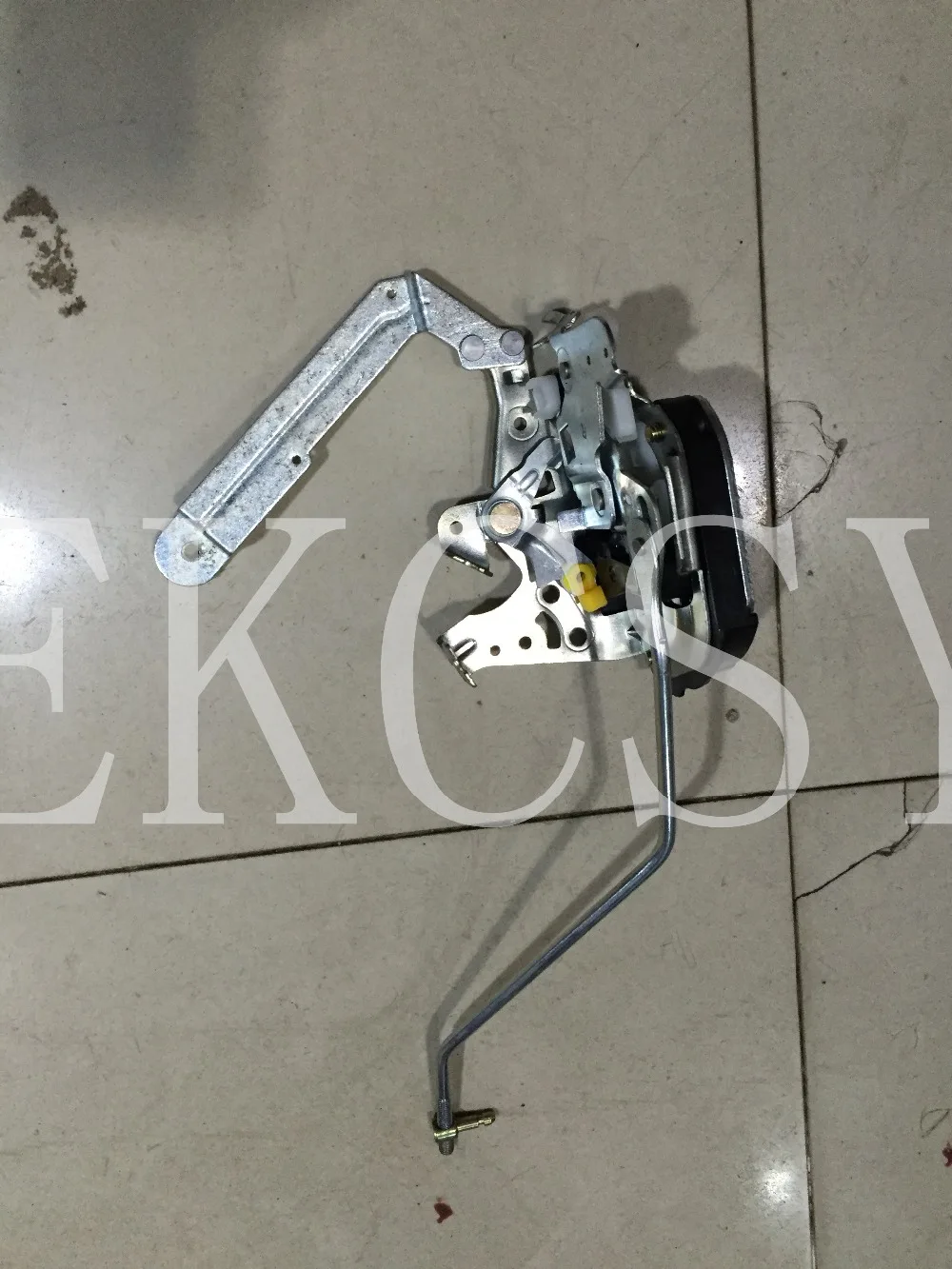 6105410-K00 6105310-K00 ORIGINAL QUALITY DOOR LOCK DOOR LOCK ASSY FOR GREAT WALL HOVER CUV H3 H5 HAVAL H3 H5 X240