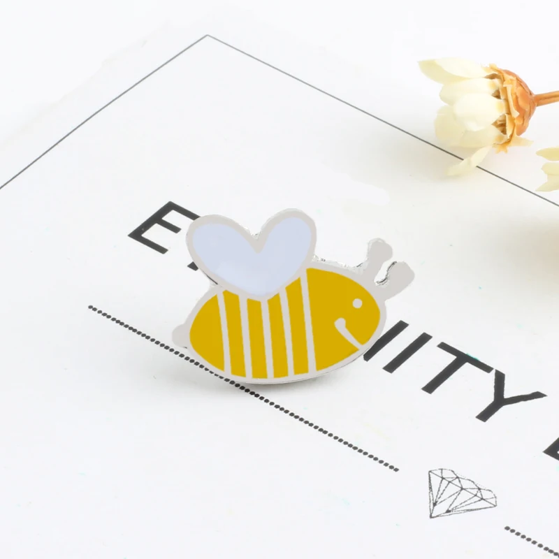 3Pcs/set Enamel Cute Honeybee Cartoon Brooch Denim Jacket Clothing Pin Buckle Shirt Badge Animal Brooches Jewelry Gift for Kids