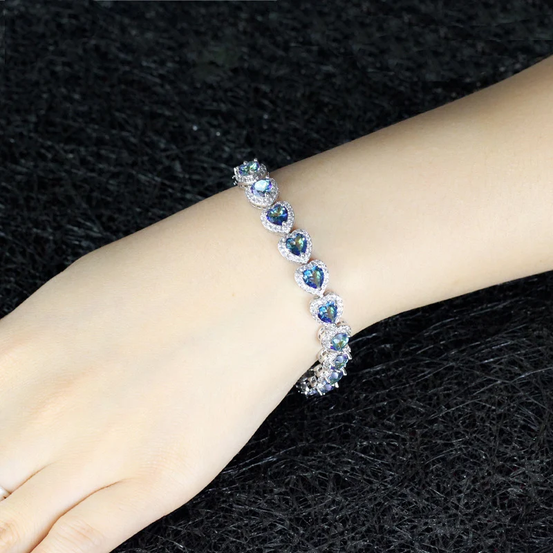 CWWZircons Classic Gorgeous Mystic Light Blue Crystal Love Heart Shape Bracelet for Women Wedding Bridal Gift Jewelry CB173