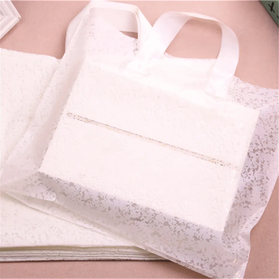 High-density Polythylene Eco-friendly White Snow Flower Packaging Bag 10pcs/lot 29*35cm Large Plastic Clothing Bags With Handle