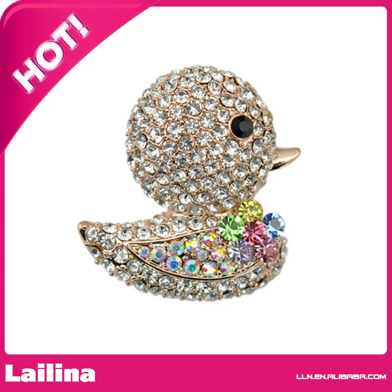 45mm Cute Rhinestone Duck Classic Brooch with Little Flower Hot Sell