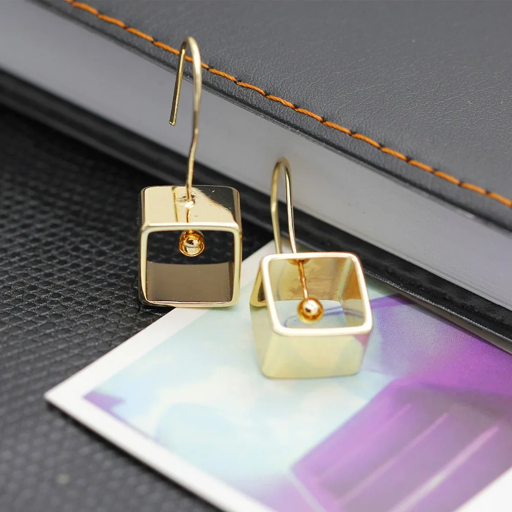 Design geometric pendant female earrings about exaggerated punk fashion studs