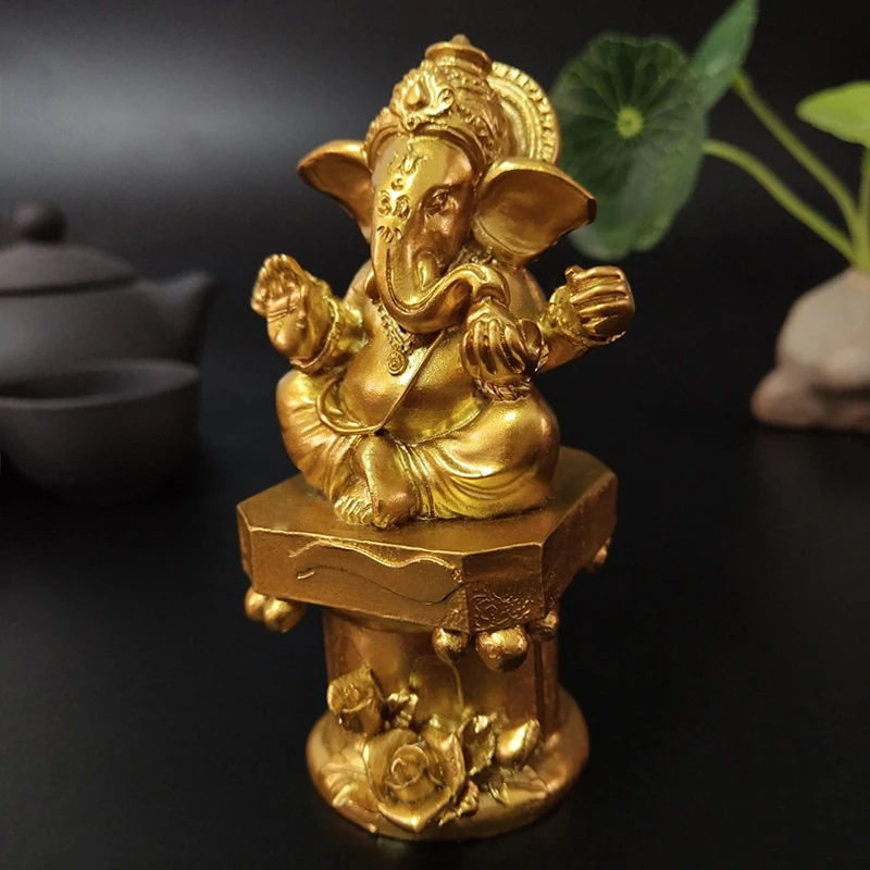 Gold Lord Ganesha Buddha Statue Garden Decoration Indian Elephant God Sculpture Figurine Home Decor Buddha Statues Resin Craft