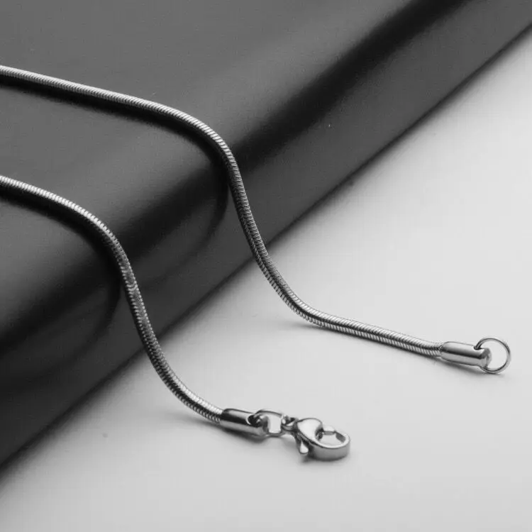 مجوهرات رجالية من الفولاذ المقاوم للصدأ ، سلسلة بيضاء طويلة على شكل ثعبان ، مجوهرات عصرية ، لا تتلاشى ، 50/60/70 سم