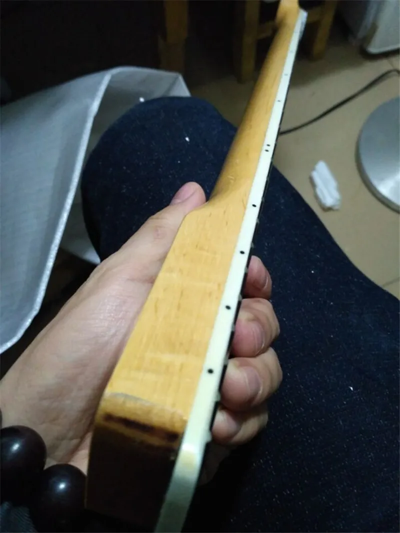 Починить гриф гитары. Головка грифа электрогитары. Как починить гриф гитары. Починить гриф гитары. Измеритель радиуса накладки грифа.