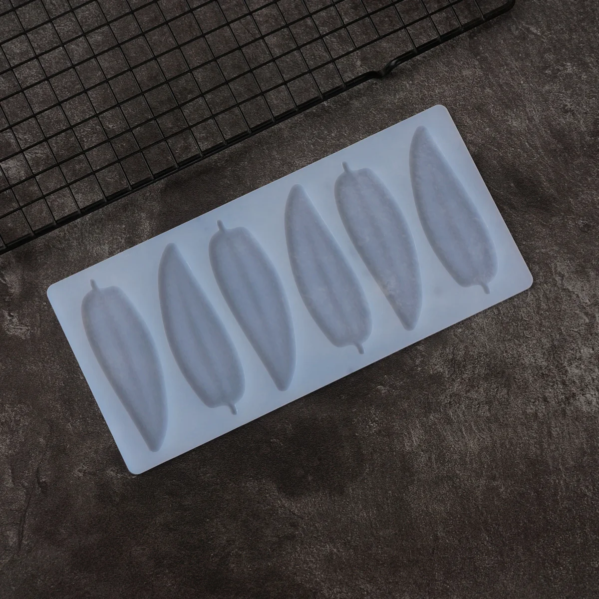 Long Narrow Leaf Shape Chocolate Mold Cake Decorating Lanceolate Leaves Chocolate Transfer Sheet Mould Baking Stencil Chablon