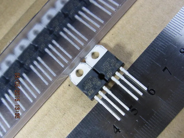 2 ชิ้น * 7 ค่า = 14 ชิ้น L7905 L7906 L7908 L7909 L7912 L7915 LM317 TO220