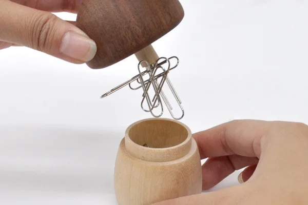 Cute Mushroom Shape Paper Clip dispenser Magnet Wooden Office Supplies Office Supply Paperclip Holder Magentic Paper Clip Holder