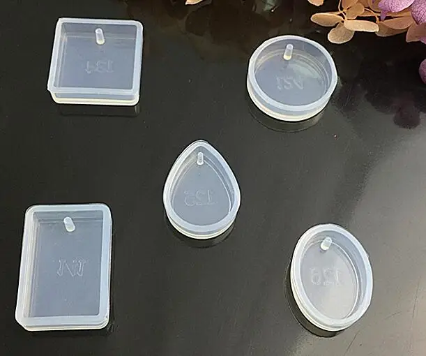 Promotion DIY 5pieces/set pendant silicone Mold Resin Silicone Mould handmade tool epoxy resin molds