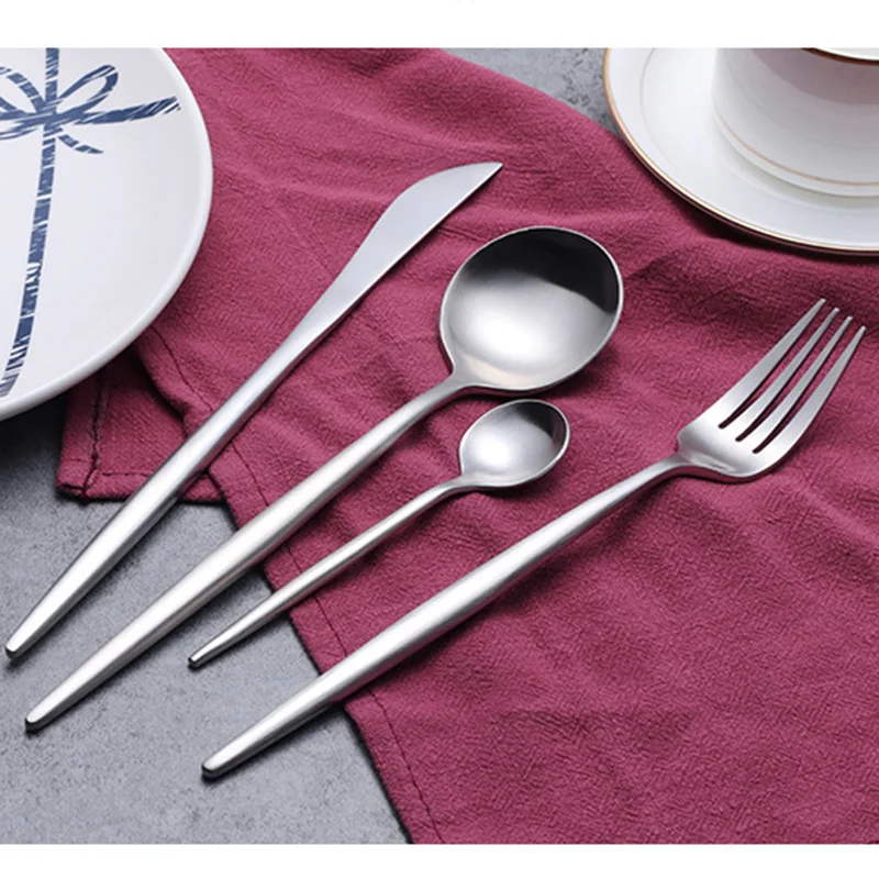 4/8/16/24pcs Silver Western Luxury Cutlery Set Christmas Dinnerware Sets Plated Stainless Steel Steak Knives Forks Teaspoons Set