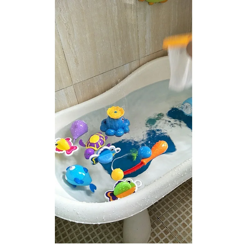 Brinquedos de banho para bebês, água, barco, baleias, polvo ollie, brinquedo eletrônico esguicho para piscina, 1-2 anos