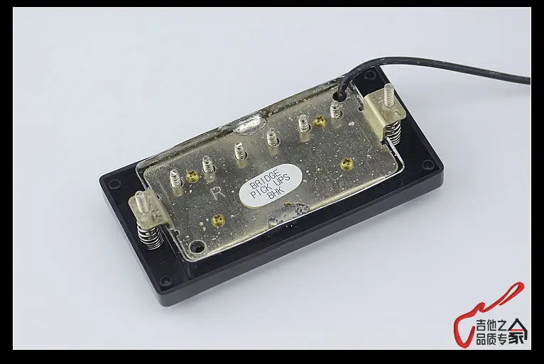 1 Set GuitarFamily Electric Guitar Alnico Humbucker Pickup For LP Chrome Cover ( #0413 ) MADE IN KOREA