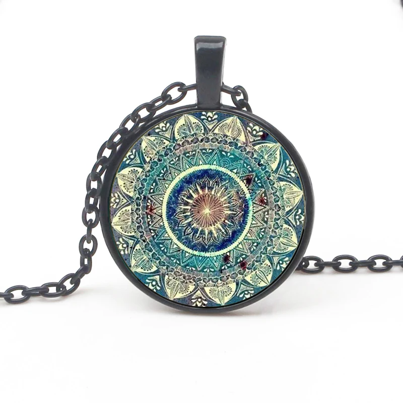 NEW Vintage Buddhist Chakra Glass Round Pendant Necklace Fashion Om Indian Yoga Mandala Wear Jewelry Female  Gift Party Souvenir