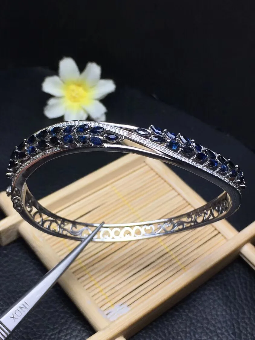 The latest design of Natural Sapphire Bracelet high-end jewelry Monopoly 925 silver wear perfect effect