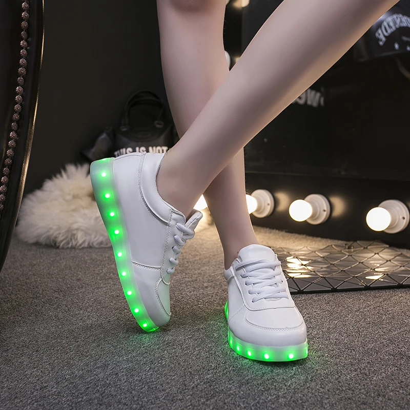 7ipupas Kids Shoes With Light Boys Led Sneakers Spring Autumn White Lighted Fashion Girls luminous Shoes glowing Children Shoes