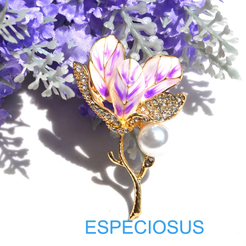 Elegant Pin Rhinestone Jewelry Flower Brooch Lily Painted Gold Color Pearl Giraffe Women Breast Pin Pink Color Lady\'s Garments