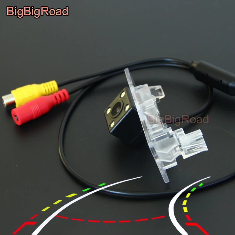 

BigBigRoad Car Intelligent Dynamic Trajectory Tracks Rear View Camera For Volkswagen grand lavida Touran sagitar 2011 - 2016