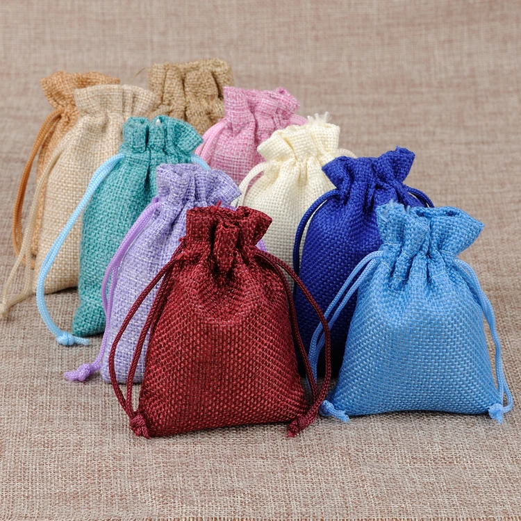 50 teile/los Mode Kordelzug Sackleinen tasche Jute Geschenk Taschen mit Schmuck Verpackung Hochzeit Taschen mit Süßigkeiten Tasche Kann