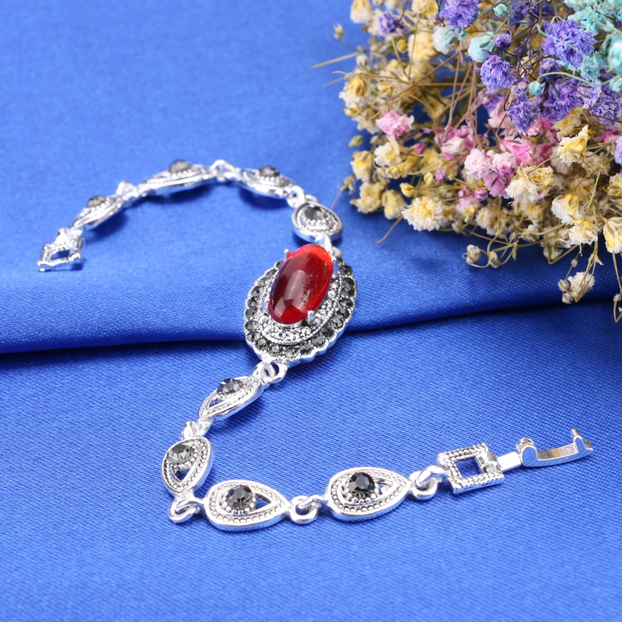 4 Pcs/lot New 2018 Vintage Tibetan Silver Color Jewelry Sets Retro Red Pendant Necklace And Earrings Bracelet Ring For Women