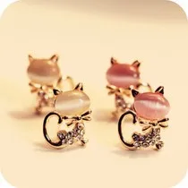 Korean version of the popular sweet temperament wild cat opal earrings vintage jewelry wholesale  free shipping