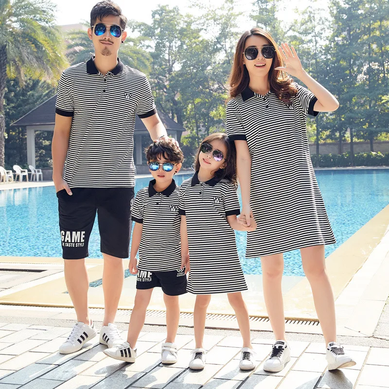 

Matching Family Outfits 2023 Summer Cotton Striped Mother And Daughter Dress Father and Son T shirts Family Looking Clothes