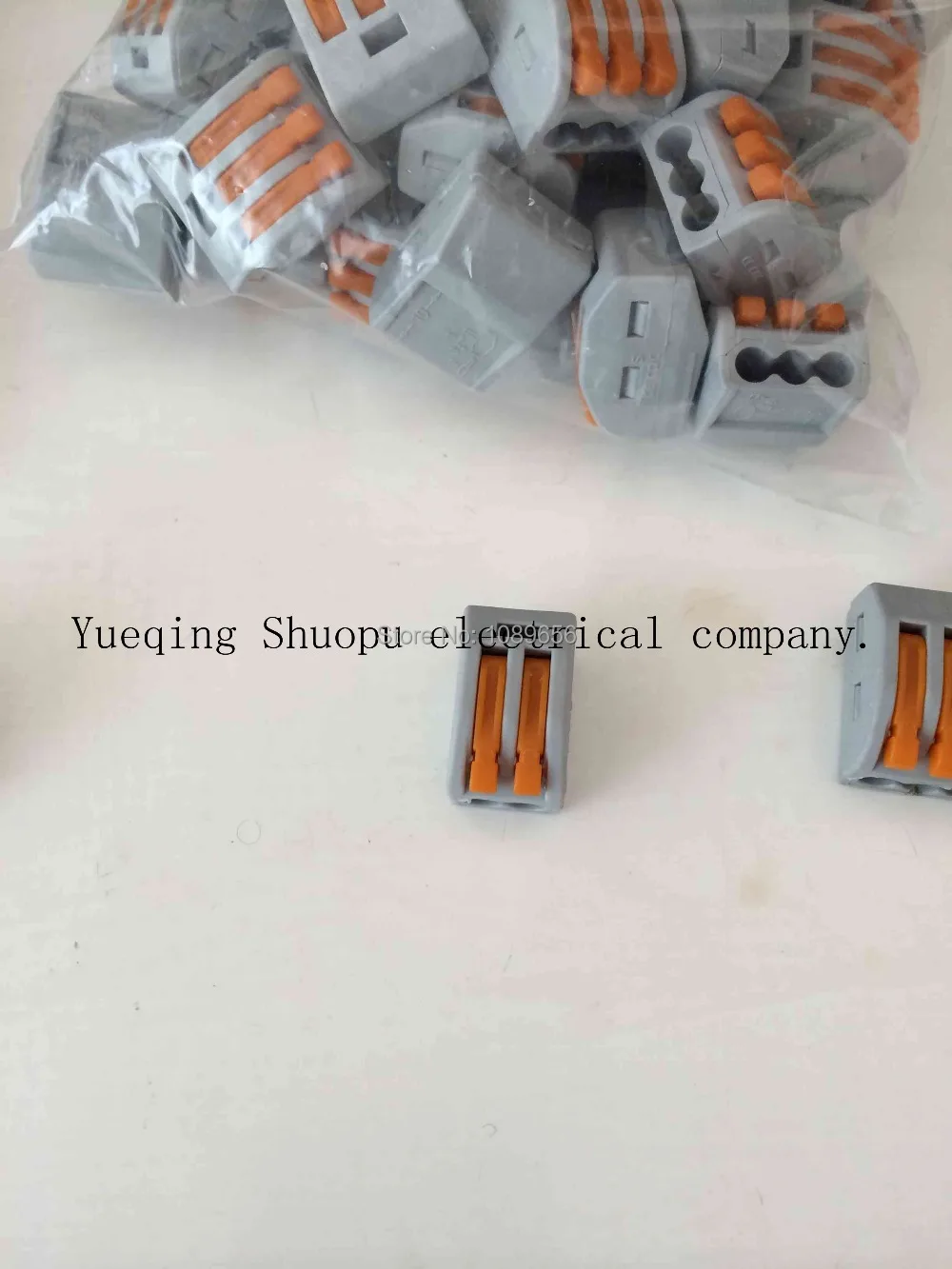 25pcs 2 pin connector Universal Compact Wire  Connector soft and hard wire cable connector   Terminal Block With LeveR