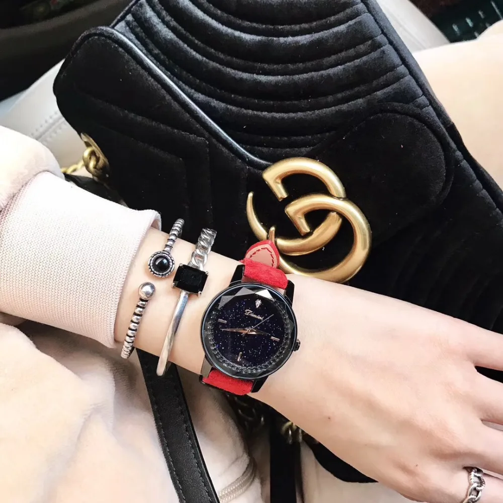 New Women Sexual Cold Wind Full Black Watches Inner Crystals Girl Students Fur Leather Strap Watch Quartz Waterproof Wrist watch