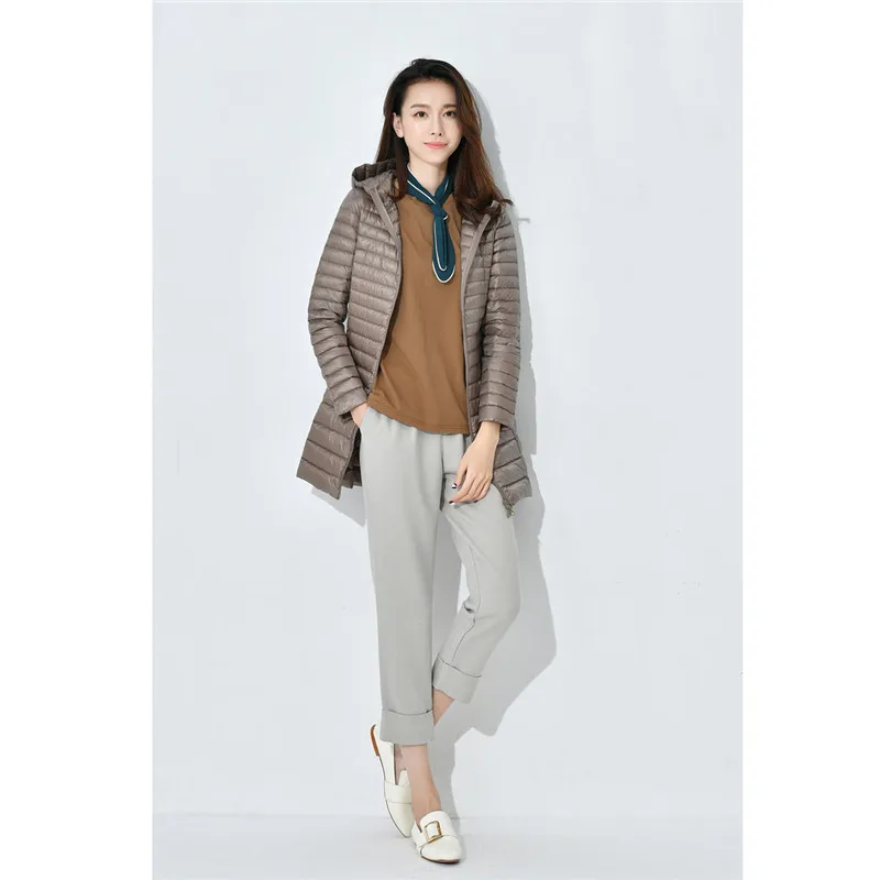 Sanishroly Donne Ultra Light Imbottiture Cappotto Parka Piume D'anatra Bianca Imbottiture Giacca Magliette e camicette Femmina Sottile Lunga Con Cappuccio Della Tuta Sportiva Più Il Formato 4XL SE420