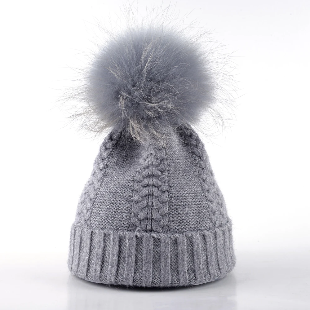 2018 Women's Beanies 100% Raccoon Fur Pompom Ball Winter Beanie Knitted Wool Hat Skullies Cap Ladies Knit Hats For Women Bonnet