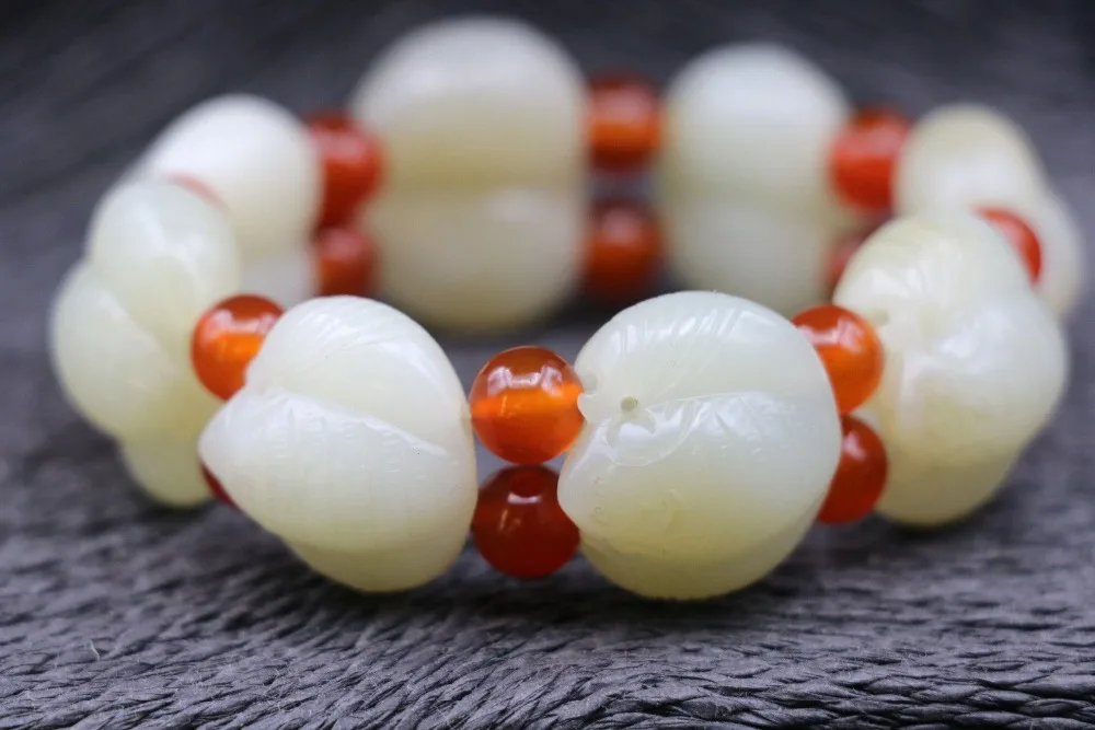 Collectible Treasure Unique Energy Chinese Old Hetian Jade Big Fortune Scarcely Vampire Bead Totem Bracelet Carving