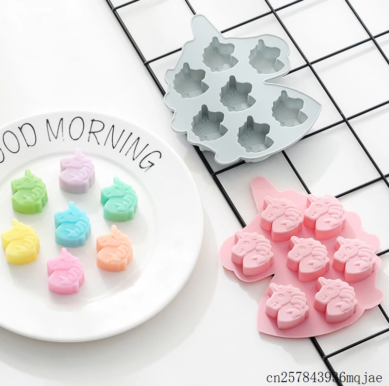 100pcs 3D Silicone Soap Mold Unicorn Shaped Ice Cube Molds Candy Chocolate Cake Cookie Cupcake Molds Soap Mould