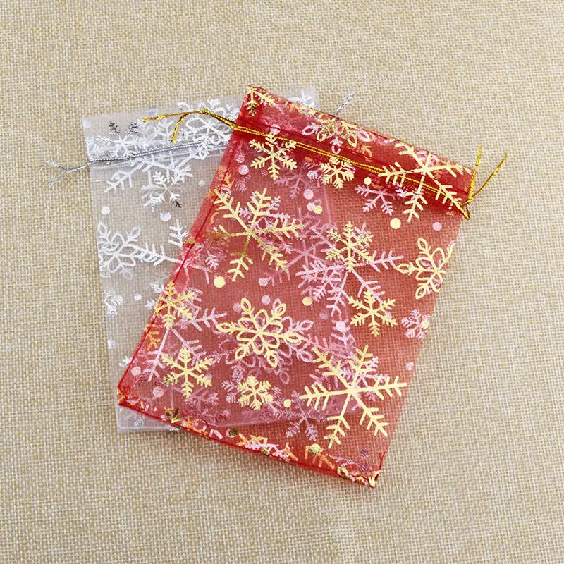 Bolsas de Organza de copo de nieve blanco, bolsitas pequeñas con cordón de 7x9, 10x14, 13x18cm para regalo de Navidad, bolsitas bonitas para embalaje de joyería, 50 unidades por lote