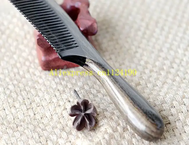 1pcs Free Shipping Luxury handmade Natural ox horn chacate preto comb wooden handle combs C1853