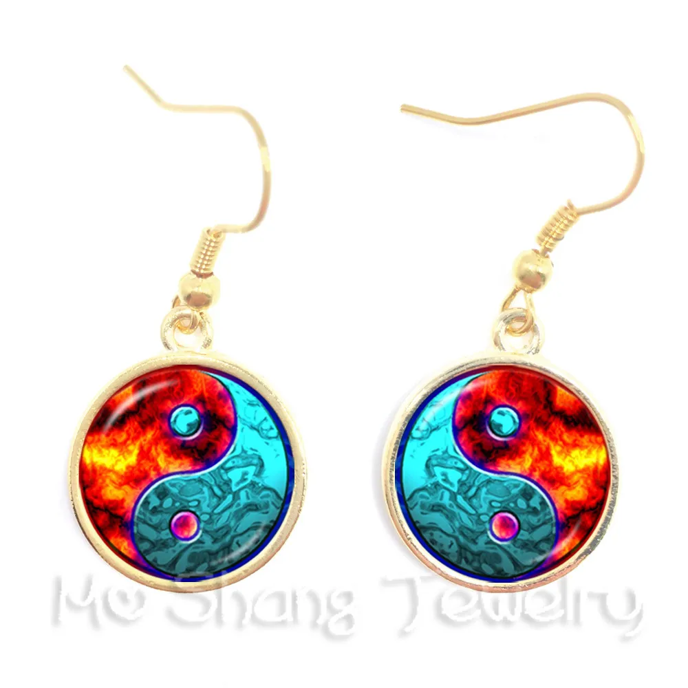 Yin Yang Glass Earrings Black and White Flower Symbol Jewelry Pendant Natural Rustic Boho Style Symbolizing Harmony