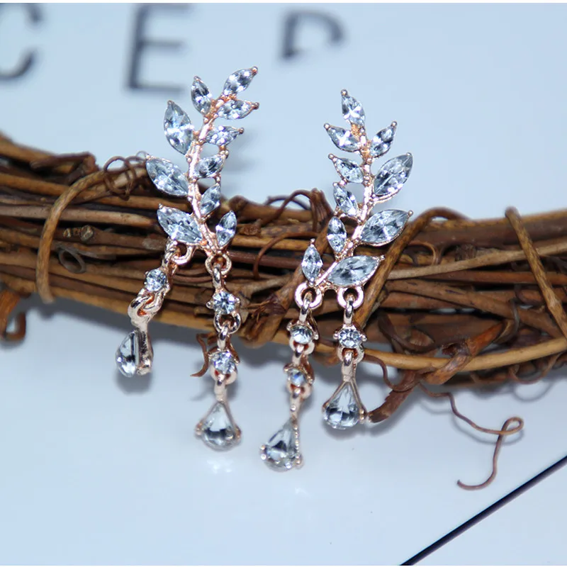 Women\'s Angel Wings Earrings Rhinestones Party Earrings Leaves Tassel Earrings Alloy Crystal Feather Fashion