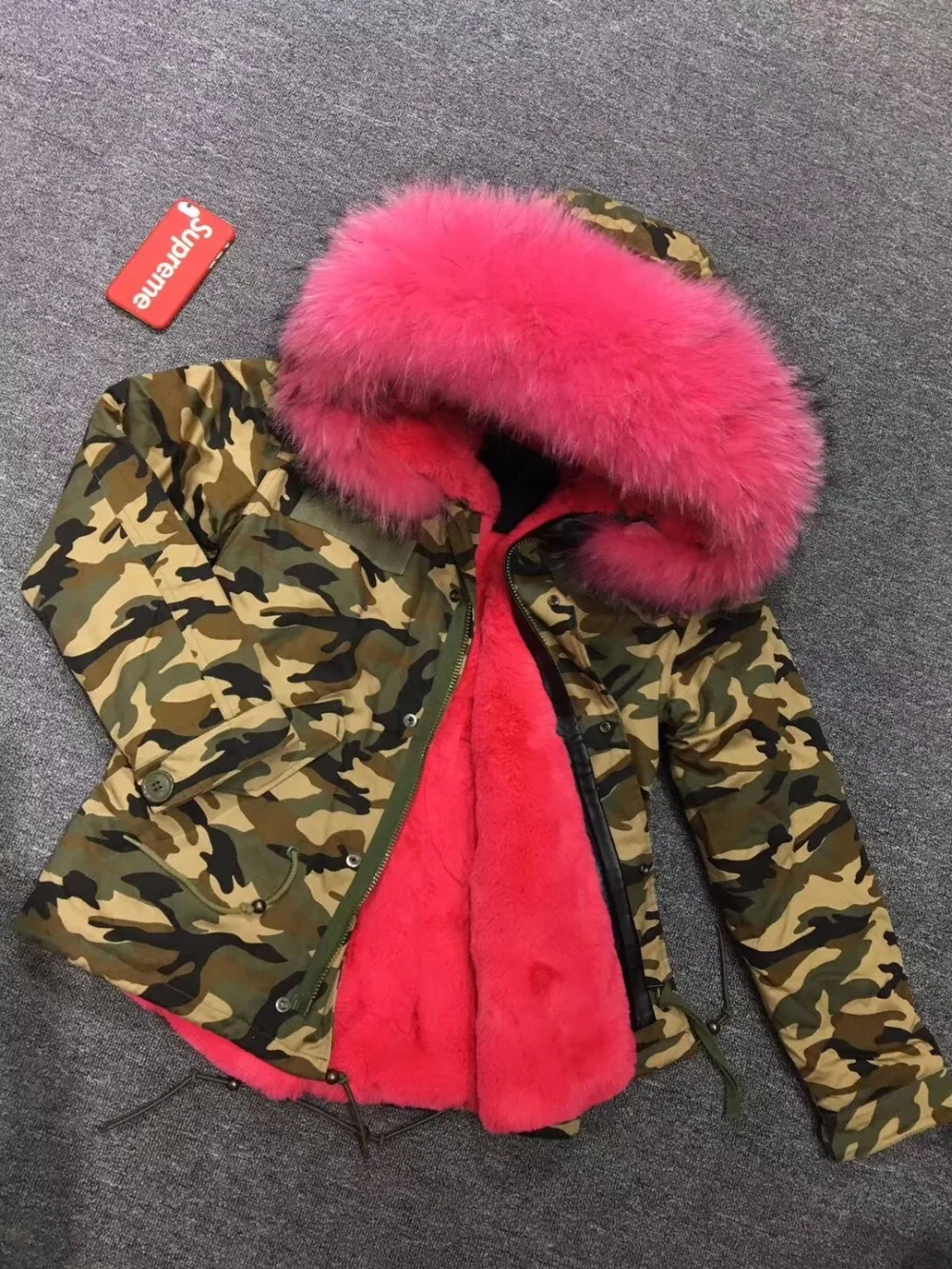 Camouflage Short Parka For Women Pink Faux Fur Lined Outwear Ladies Unique Big Fur Collar Coat