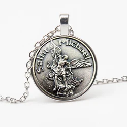 2019 Fashion Necklace Archangel St.Michael Protects My St. Shield Charm Russian Orthodox Pendant Holy Men Women Gift Souvenirs