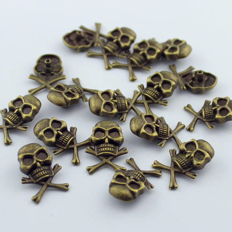 10sets/Lot 1.5*2.5cm Brass Spikes Skull Rivet Cool Skeleton Fashion Studs Cellphone Accessory Garment Rivets for Leather Craft