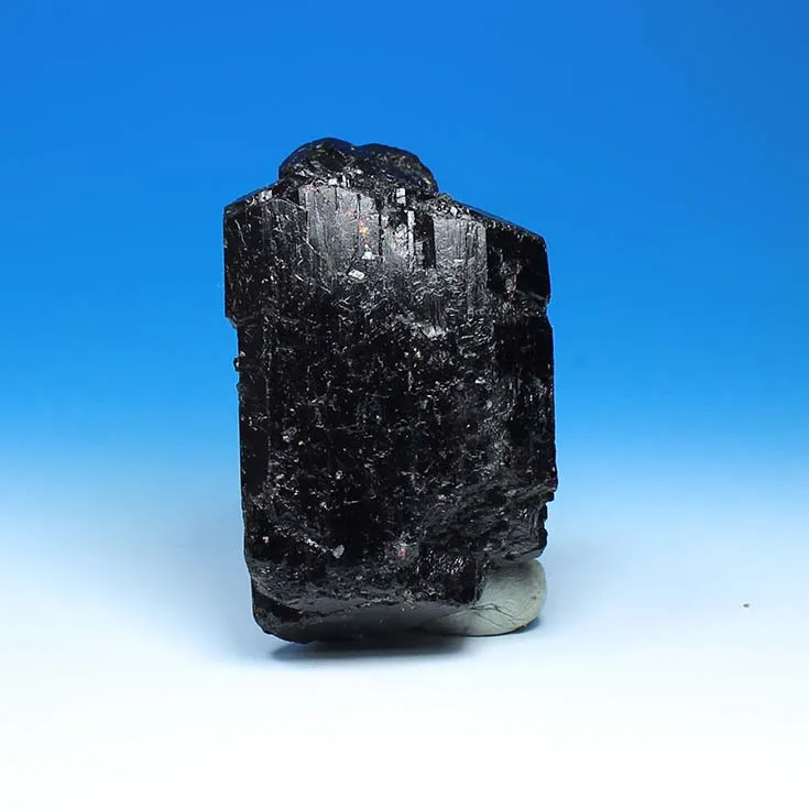 Big black tourmaline tourmaline crystal tourmaline mineral specimen original head marked mine water purification