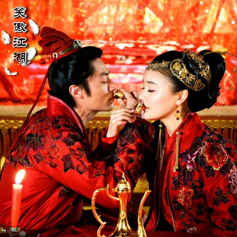 

Red Cheery Traditional Chinese Wedding Dress Newest TV Play Xiao'Ao Jiang Hu Costume Wedding Clothes for Lovers Bride Groom